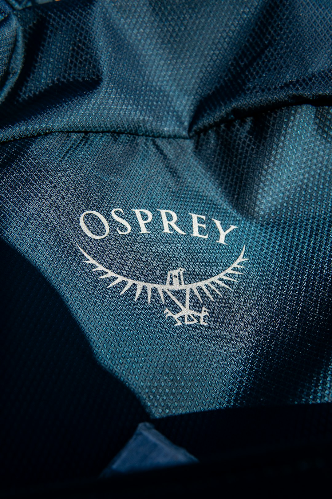 Osprey Atmos AG 65 背包